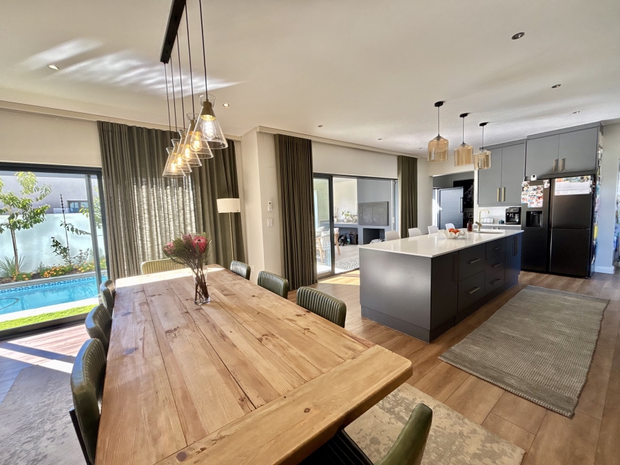 4 Bedroom Property for Sale in Sandown Western Cape